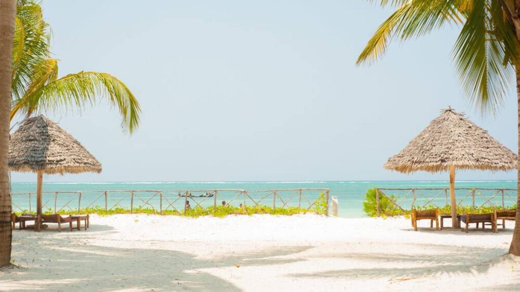 Bwejuu Beach