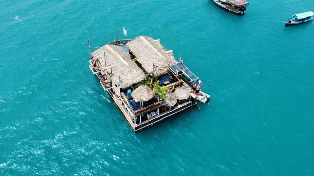 Dreamer’s Island Floating Bungalows